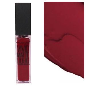 Maybelline Vivid Matte Liquid Lipstick Red Punch